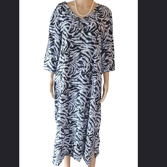 Cabernet Patio Casuals Women's Size Large Rayon Zebra Print Maxi Dress - Picture 1 of 11